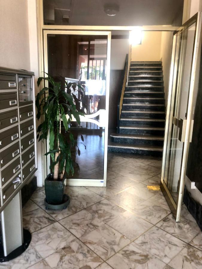 Peaceful Apartment 1 Minute Walk To The Beach ヴェンティミーリア エクステリア 写真